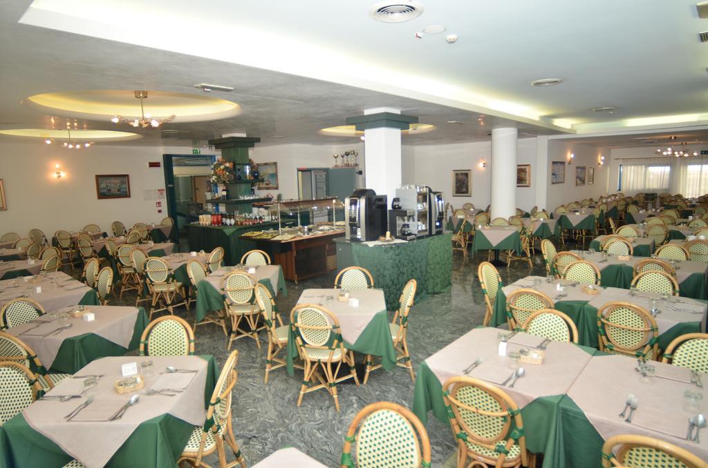 Hotel Germania 3*