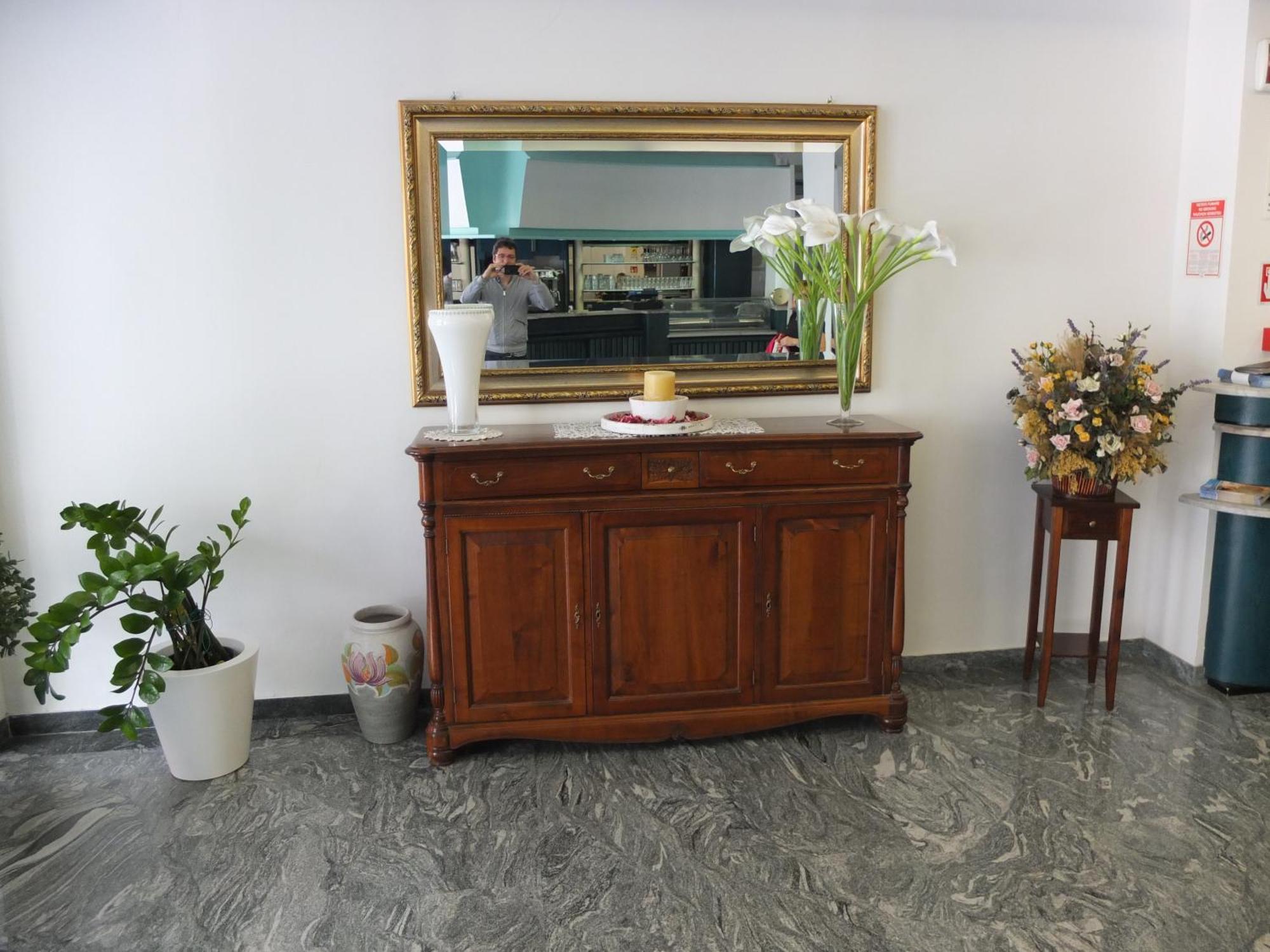 Hotel Germania 3*